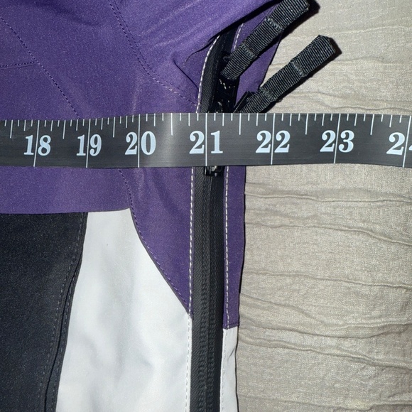 Montec Men's or Women’s Ski & Snowboard Jacket - Purple, Black, and White - Picture 10 of 12
